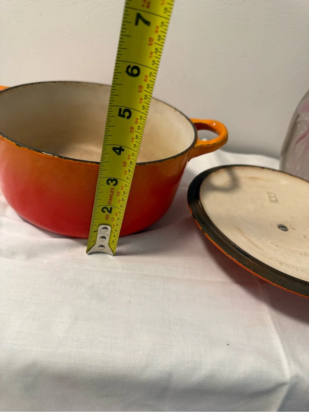 Le Creuset Orange Gradient Round Dutch Oven with Lid B 2 Qt see pictures